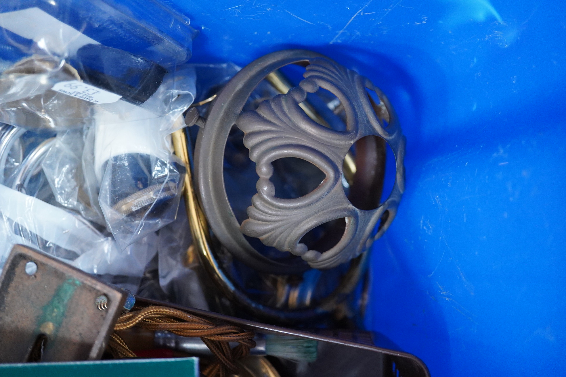 A quantity of various brass door handles